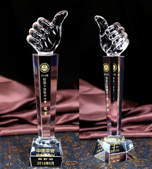 Xưởng sản xuất cúp vinh danh Đức Đạt